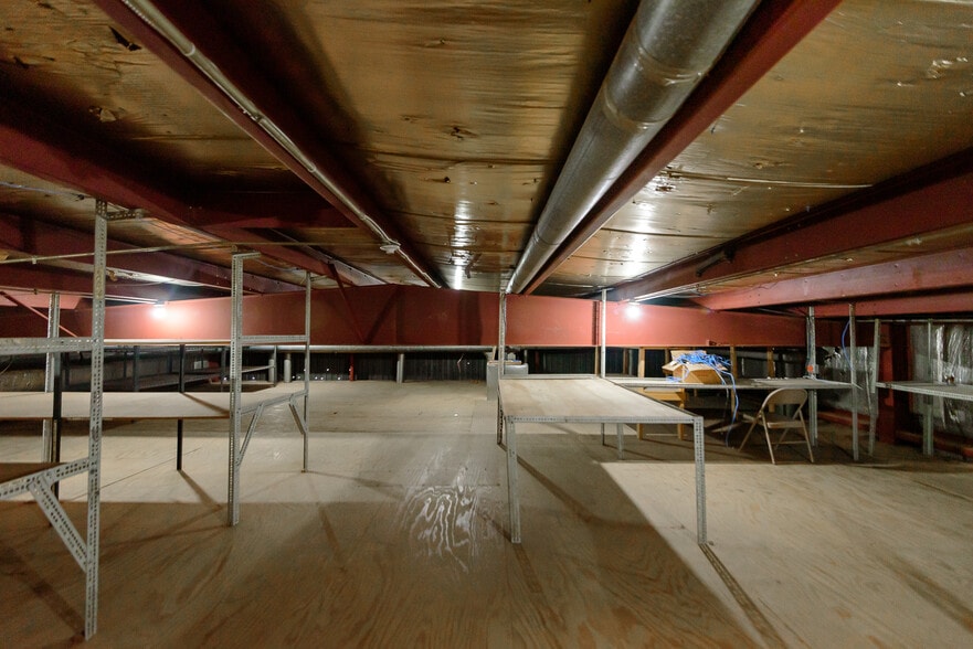 More Photos Of 6250 Jackson Rd, Ann Arbor Freestanding For Lease