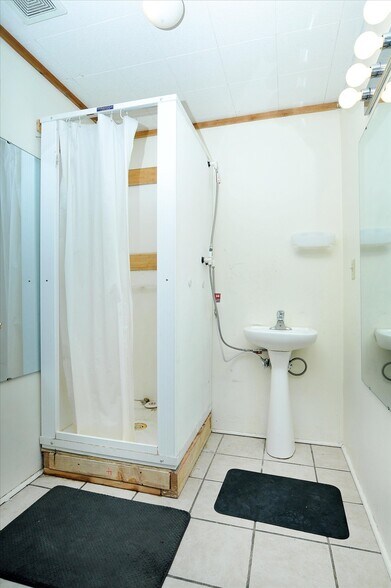 More Photos Of 225 F St, Salida Storefront For Sale