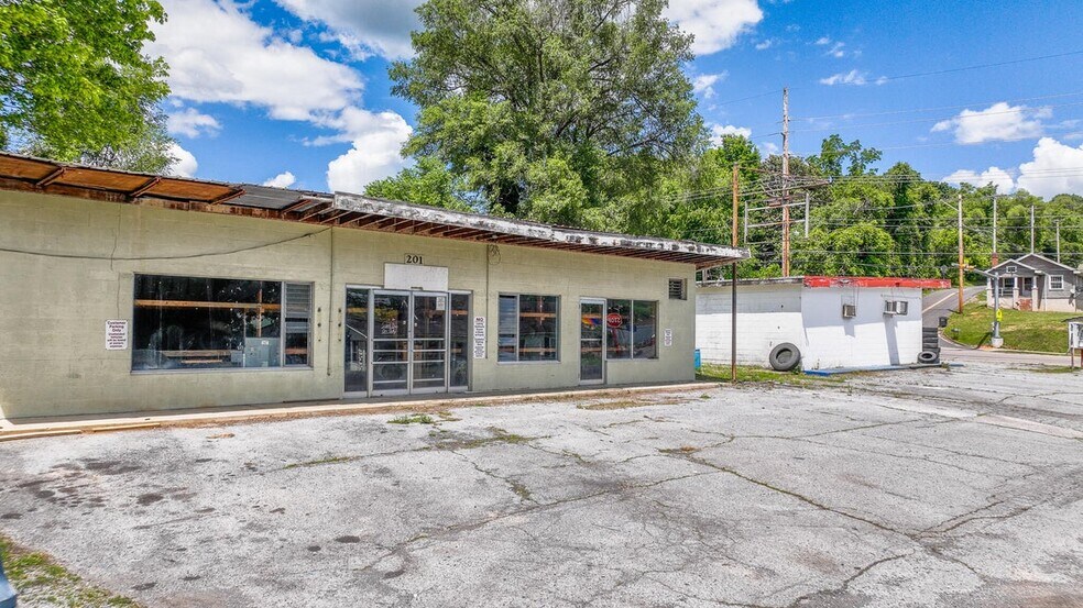More Photos Of 1308 Lynn Garden Dr, Kingsport Auto Repair For Sale