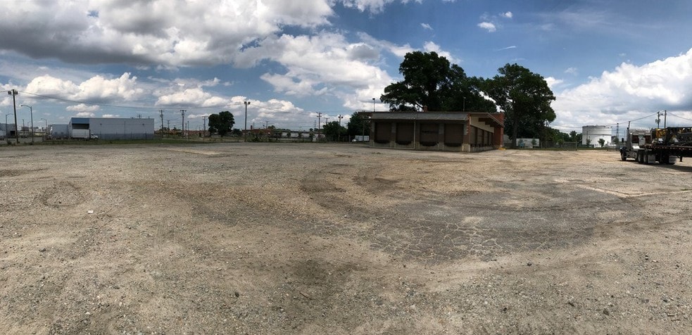 More Photos Of 1635 Commerce Rd, Richmond Truck Terminal For Lease