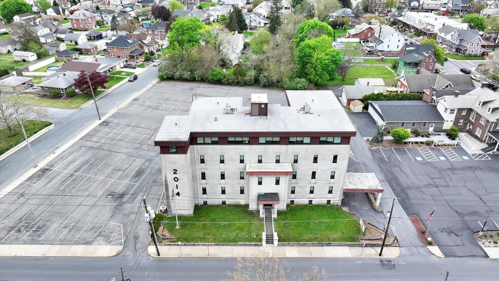 More Photos Of 2014 Laubach Ave, Northampton Office For Sale