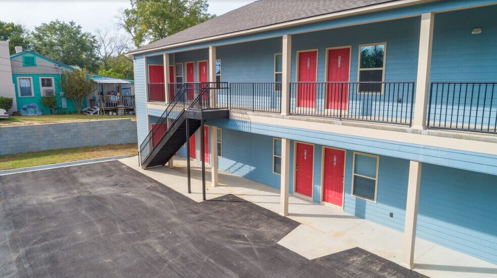 More Photos Of 841 E Central Ave, Moultrie Apartments For Sale