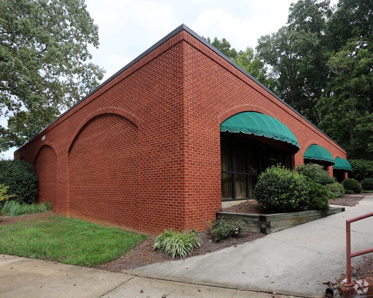 More Photos Of 603 Eastchester Dr, High Point Office For Sale
