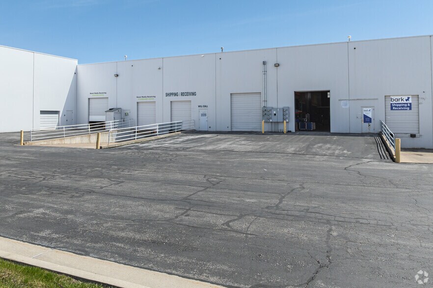 More Photos Of 695 N Kays Dr, Kaysville Industrial For Sale