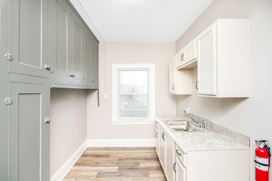 More Photos Of 3498 Bosworth Rd, Cleveland Apartments For Sale