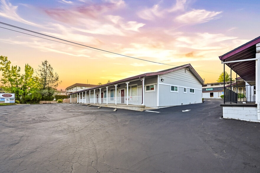 More Photos Of 1097 E Main St, Grass Valley Office For Sale