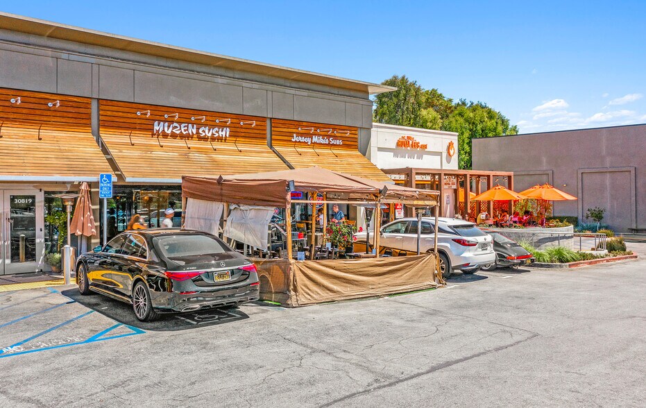 More Photos Of 30805-30895 E Thousand Oaks Blvd, Westlake Village Unknown For Lease