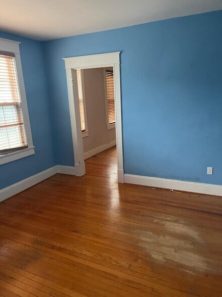 More Photos Of 1102 N Main St, High Point Storefront For Lease