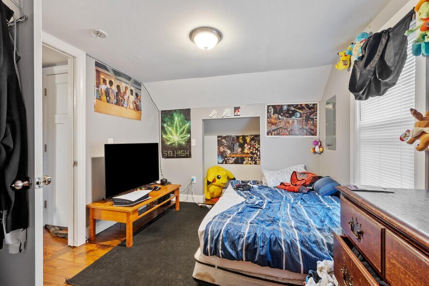 More Photos Of 22 Goddard St, Southbridge Apartments For Sale