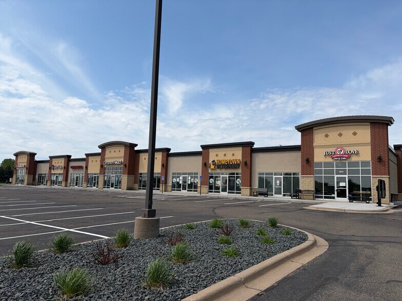 More Photos Of 11565 Theatre Dr, Champlin Unknown For Lease
