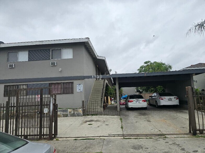 More Photos Of 1050 W 88th St, Los Angeles Apartments For Sale