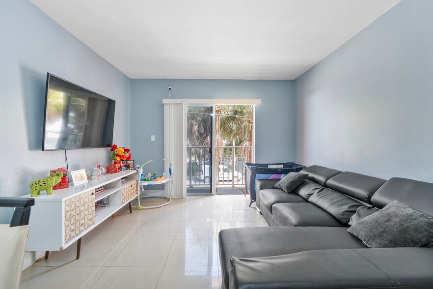 More Photos Of 2400 NW 16th Street Rd, Miami Apartments For Sale