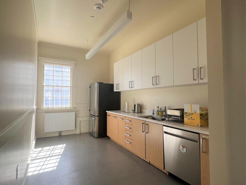 More Photos Of 1163-1167 Gorgas Ave, San Francisco Unknown For Lease