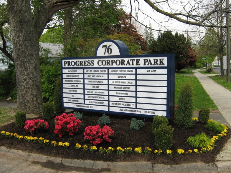 More Photos Of 76 Progress Dr, Stamford Research And Development For Lease