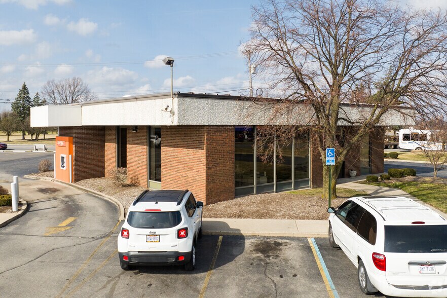 Primary Photo Of 5203 Hill Ave, Toledo Bank For Sale