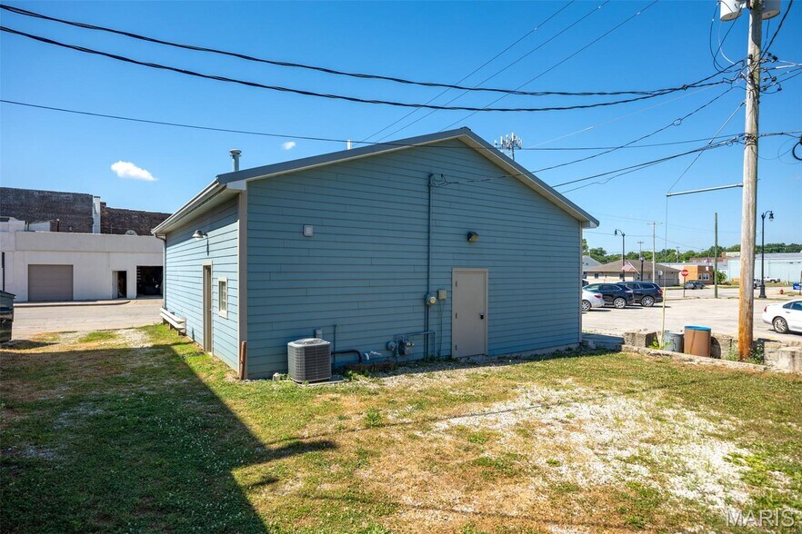 More Photos Of 111 W Kirkham St, Litchfield Healthcare For Sale