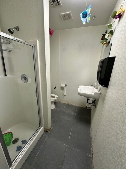 More Photos Of 3900 E Chandler Rd, Muskogee Religious Facility For Sale