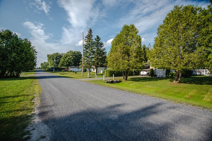 More Photos Of 3842 Gary St, Alexandria Trailer Camper Park For Sale