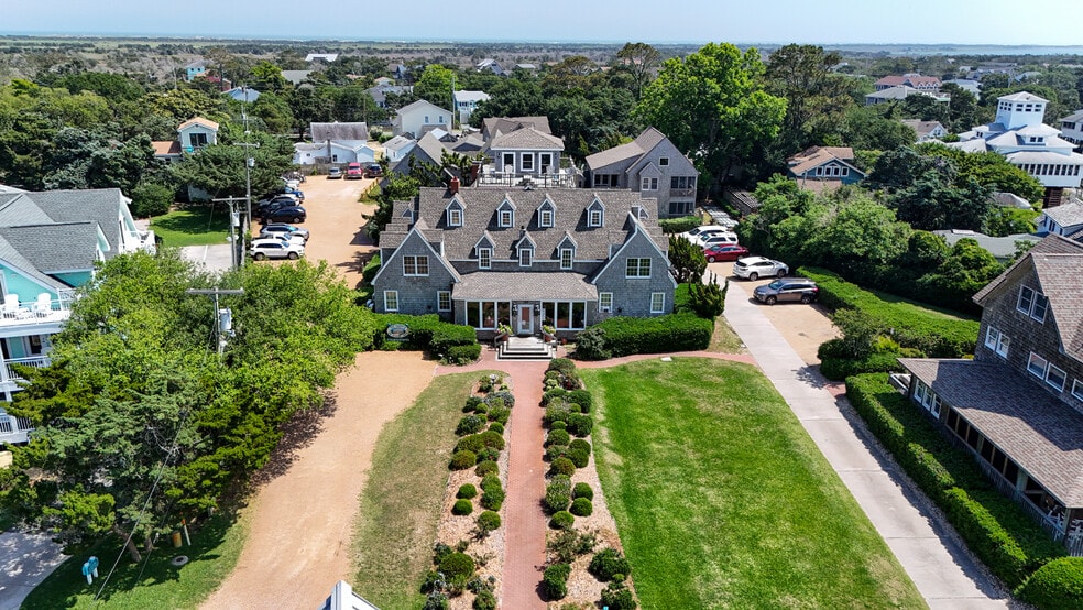 More Photos Of 155 Silver Lake Dr, Ocracoke Hospitality For Sale
