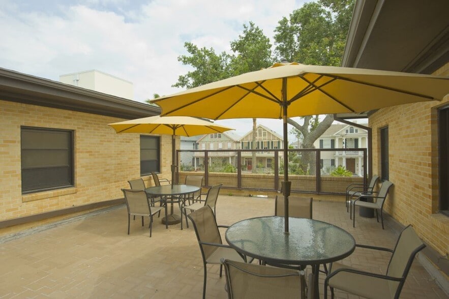 More Photos Of 1528 Post Office St, Galveston Rehabilitation Center For Sale
