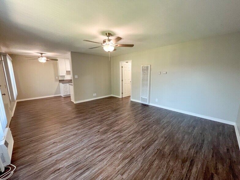 More Photos Of 925 S Malden Ave, Fullerton Apartments For Sale
