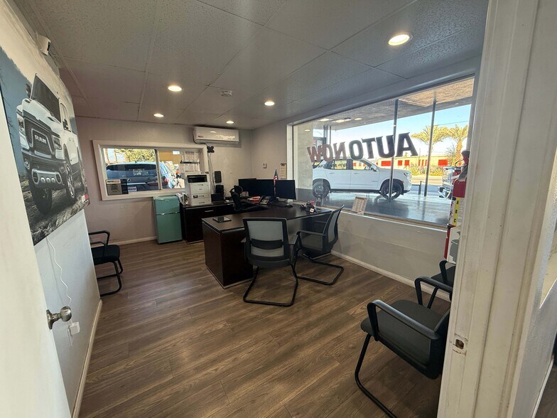 More Photos Of 83333 State Highway 111, Indio Auto Repair For Lease