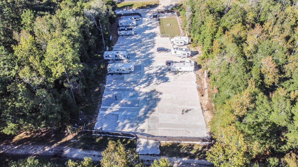 More Photos Of 321 FM 2090 Rd E, Splendora Manufactured Housing Mobile Home Park For Sale