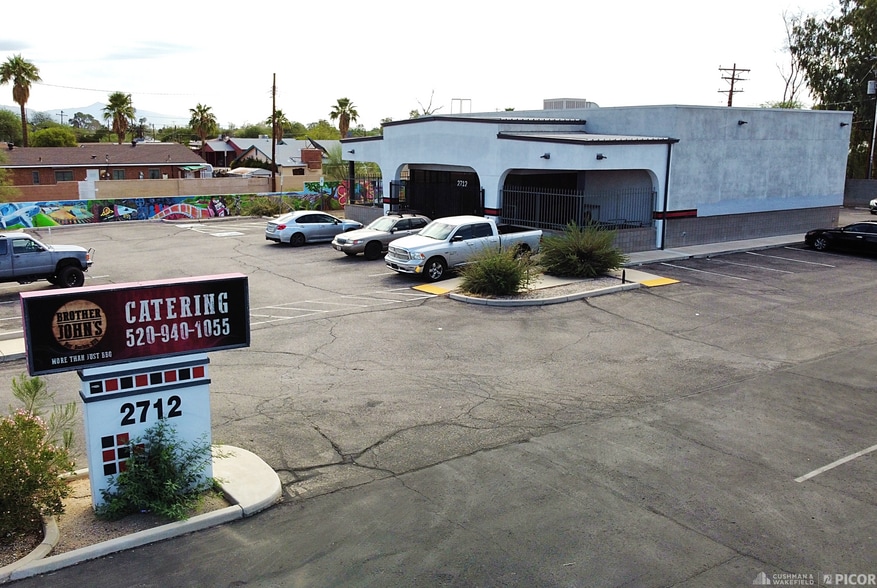 Primary Photo Of 2712 E 22nd St, Tucson Restaurant For Lease