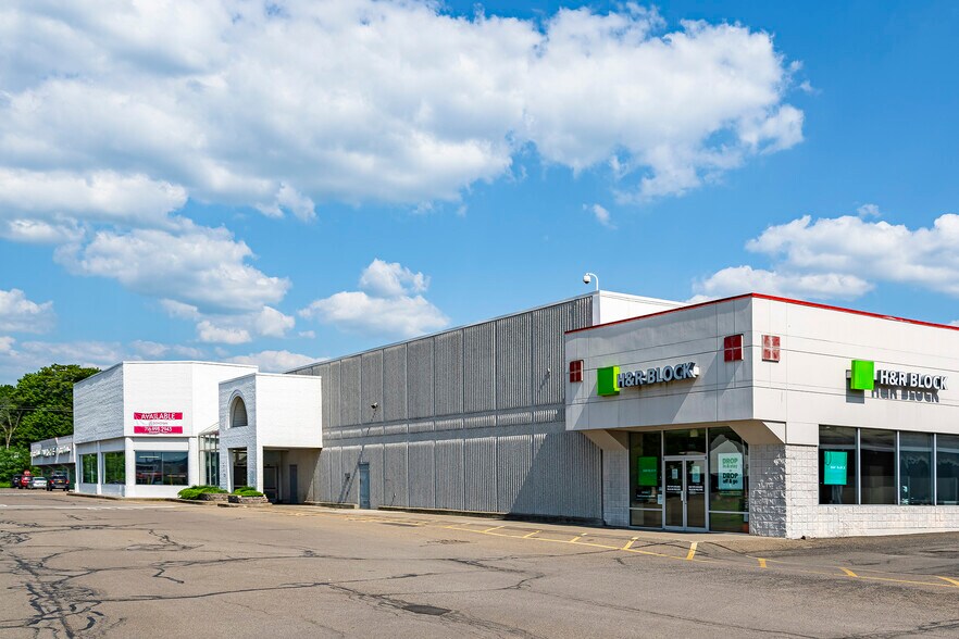 More Photos Of 299 S Main St, Elmira Freestanding For Lease