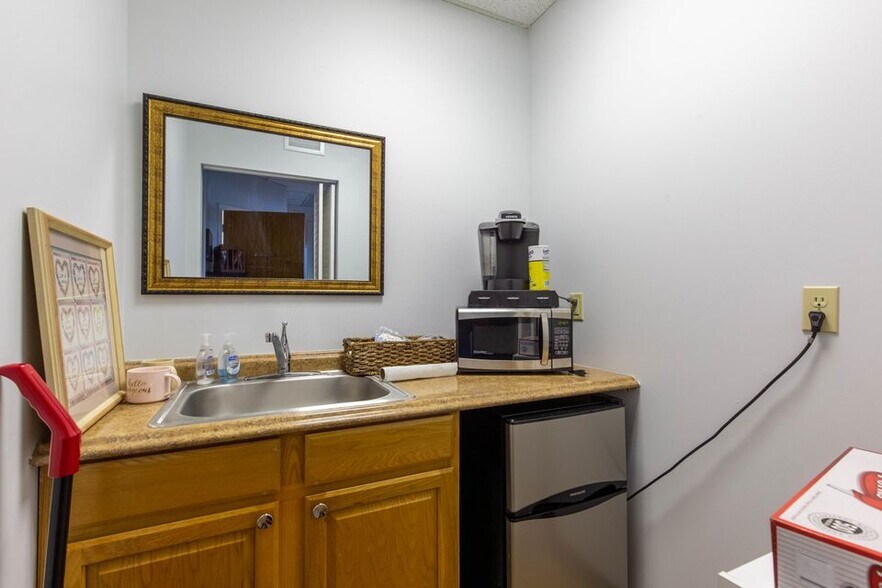 More Photos Of 6801 Lake Worth Rd, Greenacres Medical For Sale