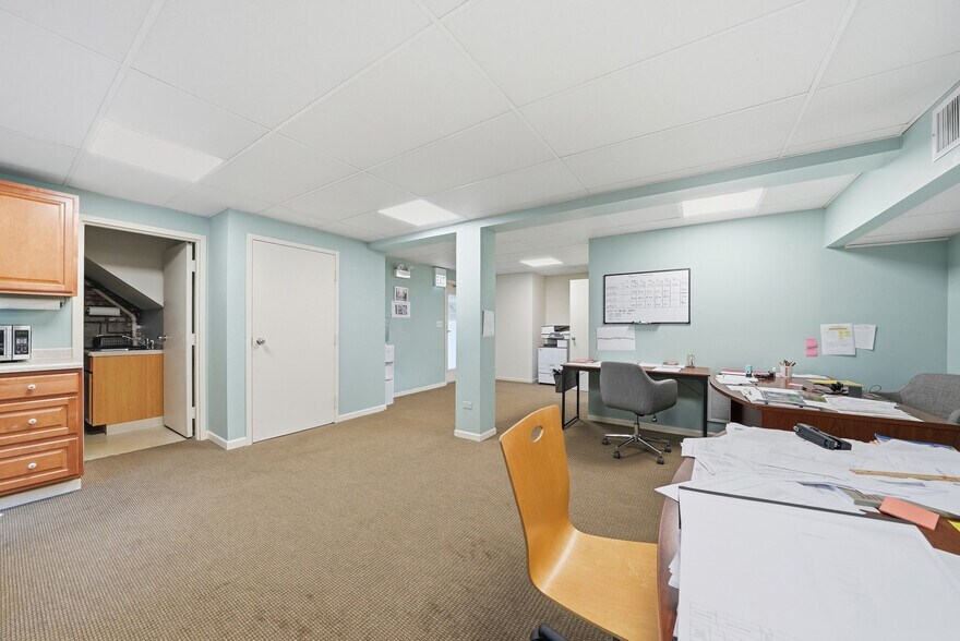 More Photos Of 8265 S Archer Ave, Willow Springs Medical For Sale