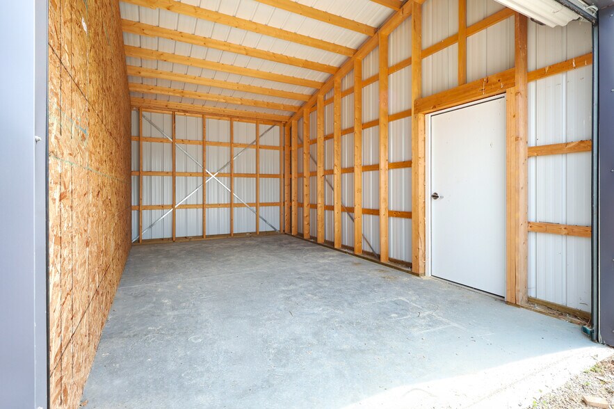 More Photos Of 2995 Cedar Ln, Abrams Self Storage For Sale