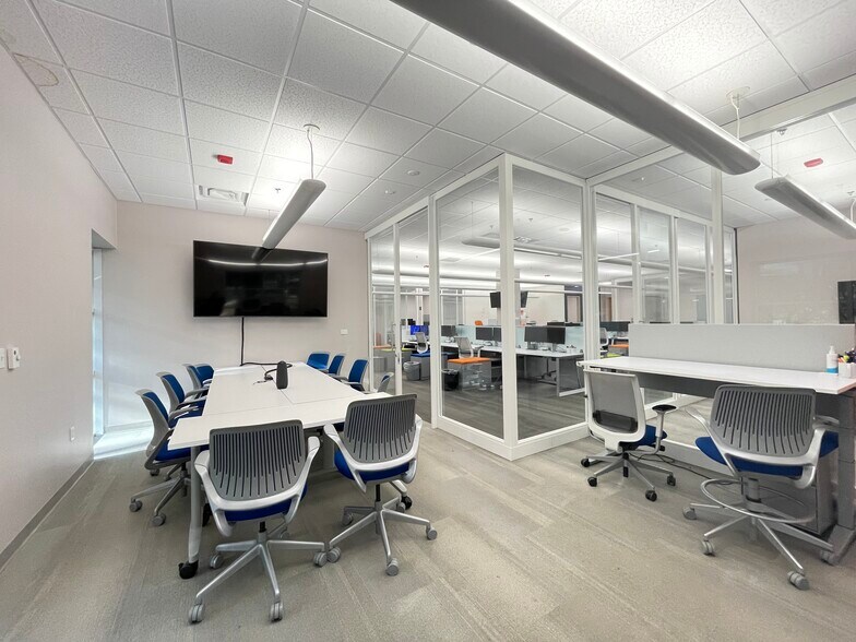 More Photos Of 7525 NW 4th Blvd, Gainesville Medical For Lease