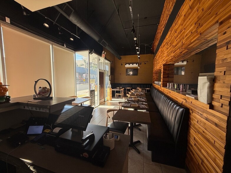 More Photos Of 535-611 W Main St, Alhambra Storefront Retail Office For Lease