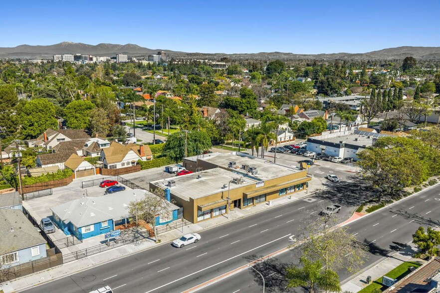 Primary Photo Of 701-707 W 17th St, Santa Ana Storefront Retail Office For Sale