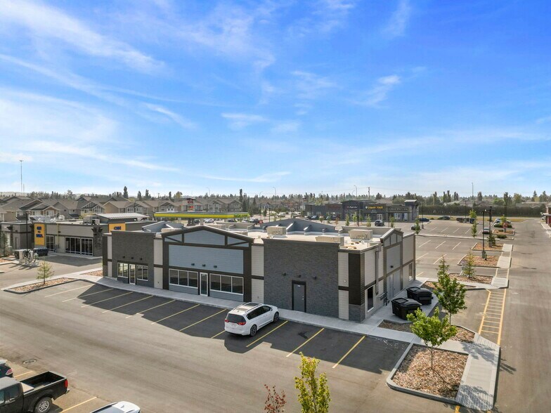 More Photos Of 20 Thomlison Ave, Red Deer Unknown For Lease