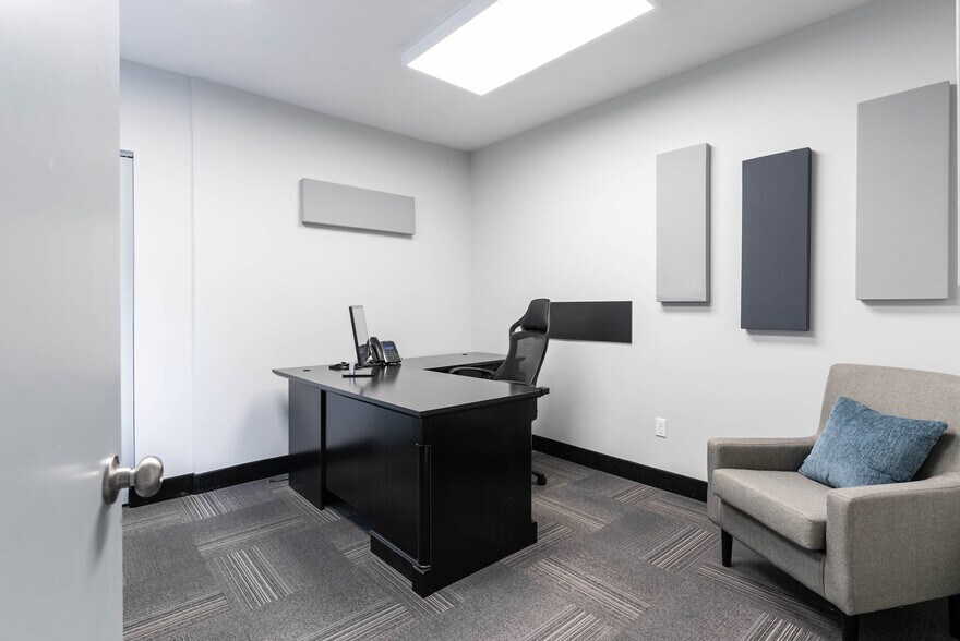 More Photos Of 210 Orchard St, Fayetteville Office For Sale