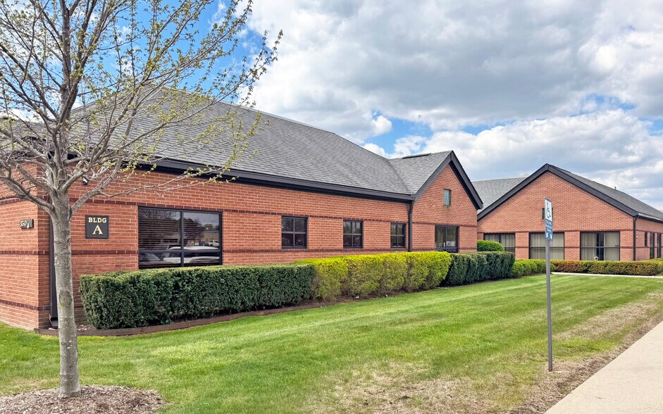 More Photos Of 35050-35054 23 Mile Rd, New Baltimore Medical For Lease