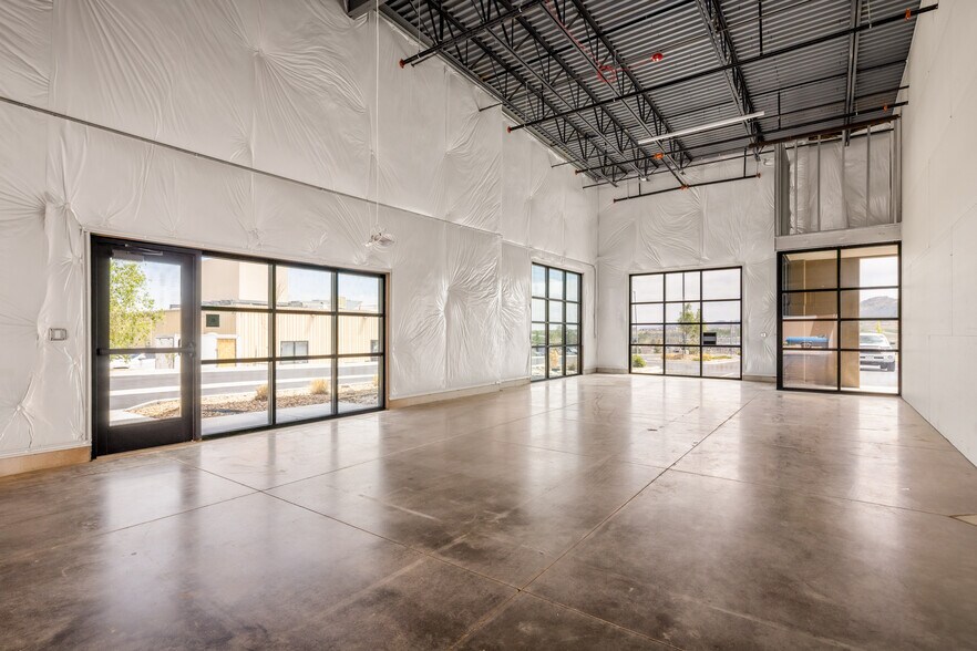 More Photos Of 4285 S Eldridge St, Morrison Flex For Sale
