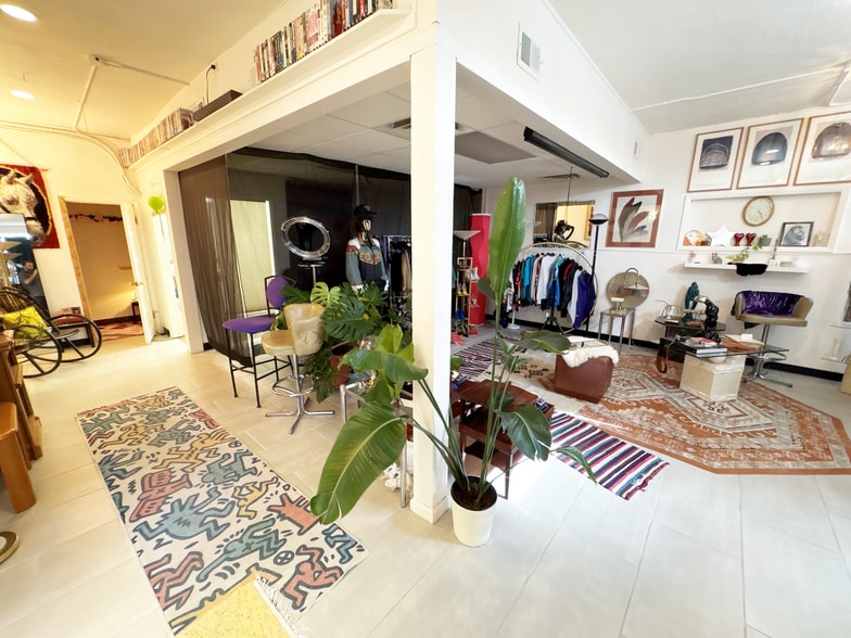 More Photos Of 4064 S Broadway, Englewood Freestanding For Sale