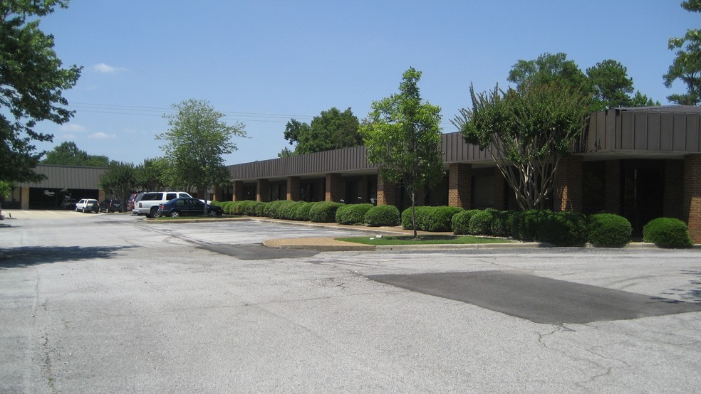 Primary Photo Of 1974 Chandalar Dr, Pelham Office For Lease