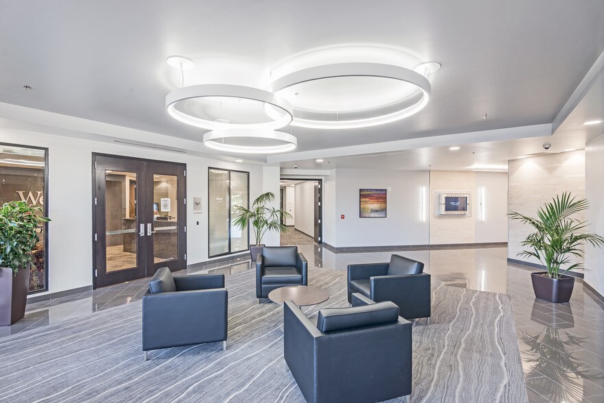 More Photos Of 16150 N Arrowhead Fountains Ctr Dr, Peoria Office For Lease