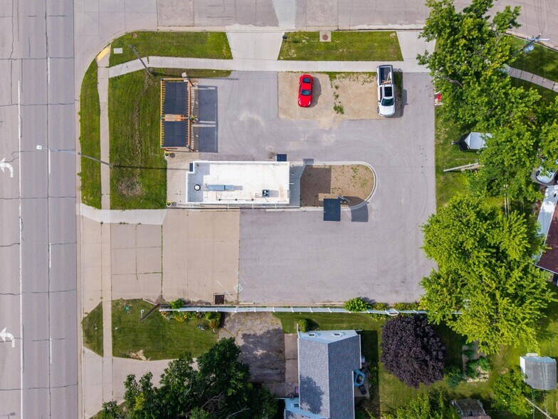More Photos Of 1803 S Center St, Marshalltown Restaurant For Sale