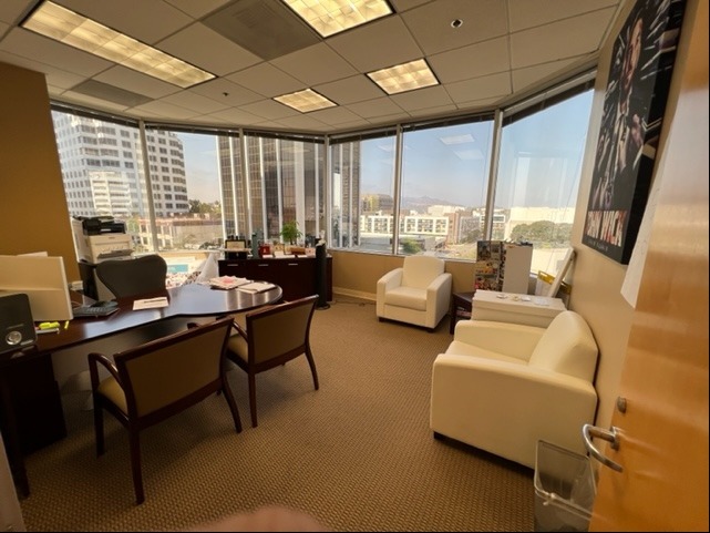 More Photos Of 600 N Brand Blvd, Glendale Medical For Lease