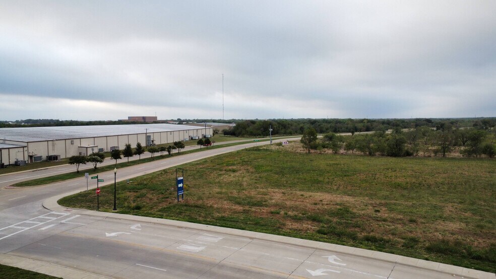 More Photos Of Kings Fort Pkwy & SH 34, Kaufman Land For Sale