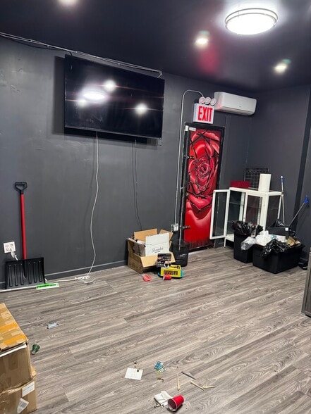 More Photos Of 527 Nostrand Ave, Brooklyn Storefront Retail Residential For Lease