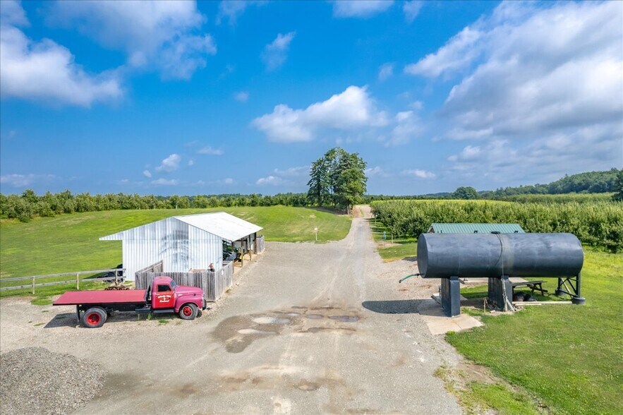 More Photos Of 1297 Brookview Station Rd, Castleton On Hudson Winery Vineyard For Sale