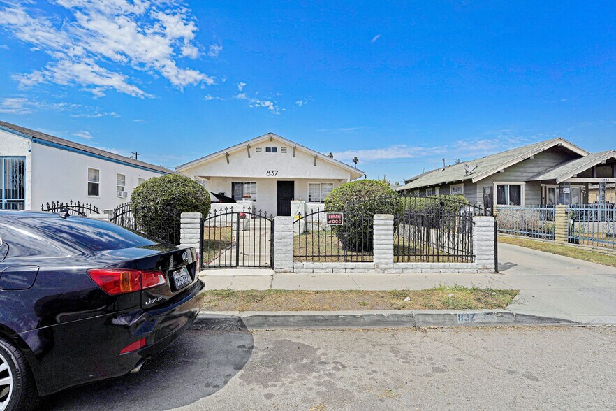 More Photos Of 837 W 85th St, Los Angeles Apartments For Sale