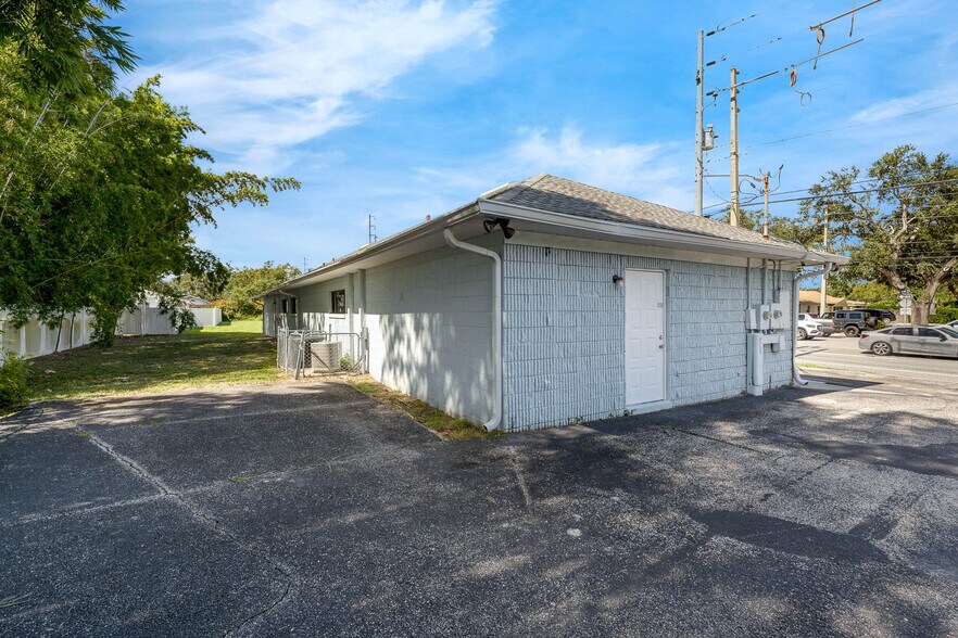 More Photos Of 2306 Lee Rd, Winter Park Medical For Lease