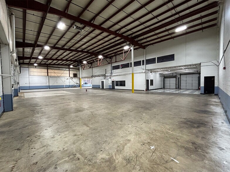 More Photos Of 7700-7730 Southern Dr, Springfield Warehouse For Lease